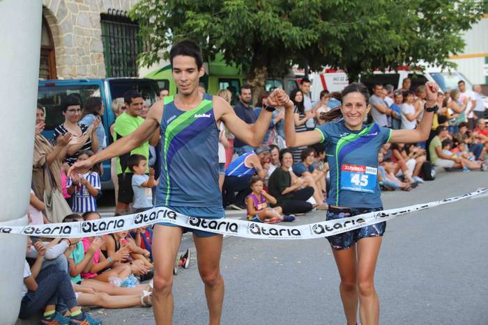 Elena Silvestre eta Xabier L 46 1567672437632