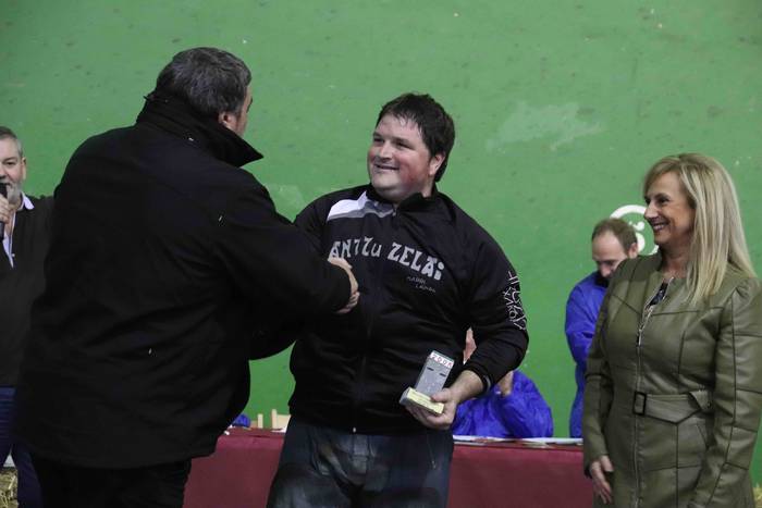 200 kiloko harri errektangul 84 1577023343698