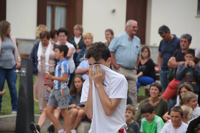 Puzgarriak, pilota eta karta 41 1501613912403