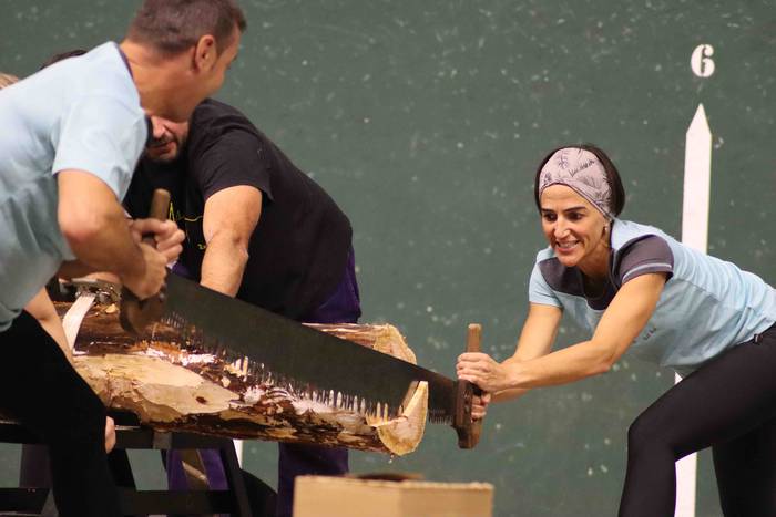 Helduek eraman dute garaipen 7 1668365794549