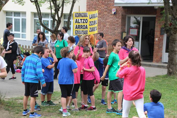 Ikaztegietako Eskola Txikiak Festa 36 1465744469848