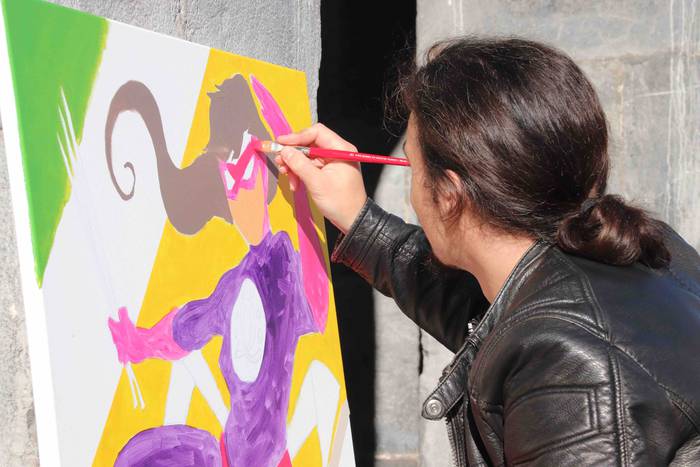 'Gora emakume anitzak eta go 33 1542976382139