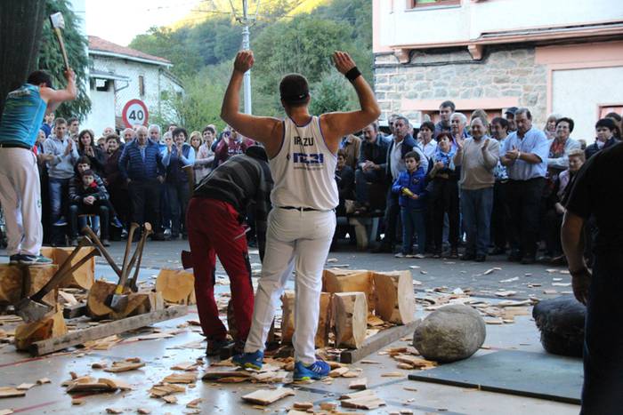 Erakustaldiz betetako arrats 10 1507489890723