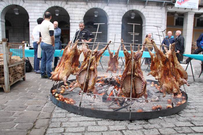 Haragia eta txingarra protag 16 1524932680113