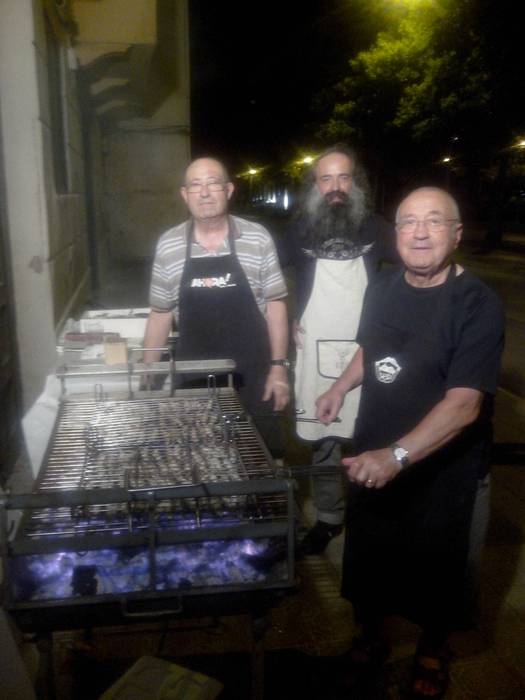 Eskerrak 'Txopo'ri, Hilariori eta Izagirreri