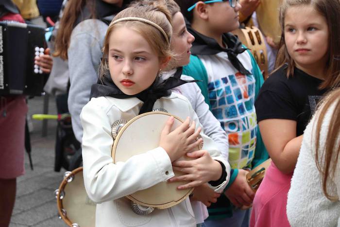 Hauspoa trikitiari 17 1570286780638