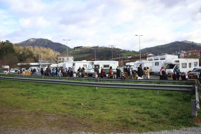 Zirkuan egiten ari dira harr 1 1608821698918