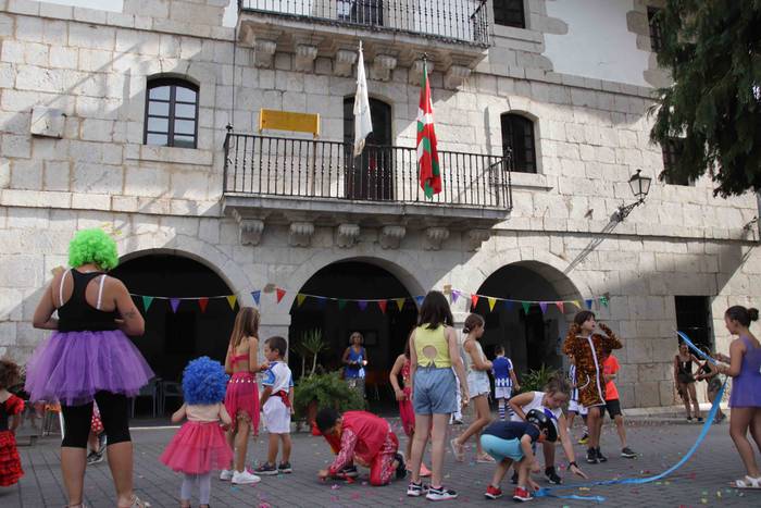 Albizturko festak. Txupinazo 1 1660384553903