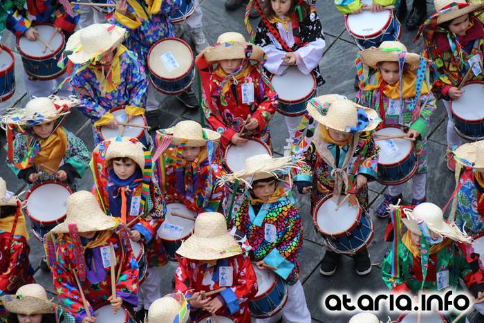 Zaldunita bezperako haur danborrada 82 1454785360332