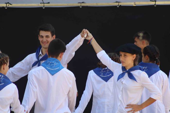 Dantzan igaro dute goiza Liz 4 1630841467463