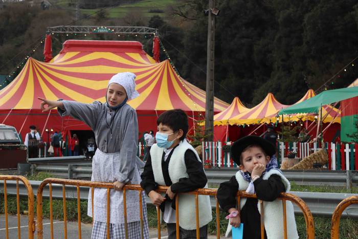 Olentzero eta Mari Domingi b 24 1640342799686