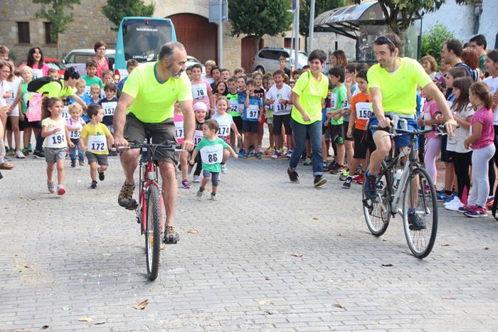 Asteasu San Pedro jaiak haur 13 1498651811663