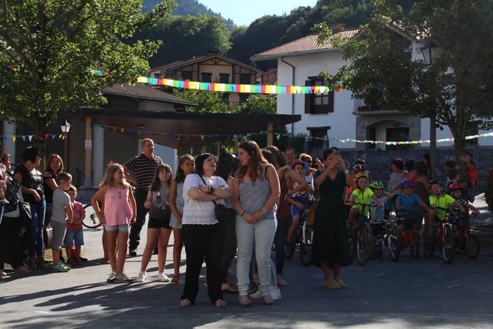 ALBIZTURKO ANDRAMARIAK 20212 5 1502558069684