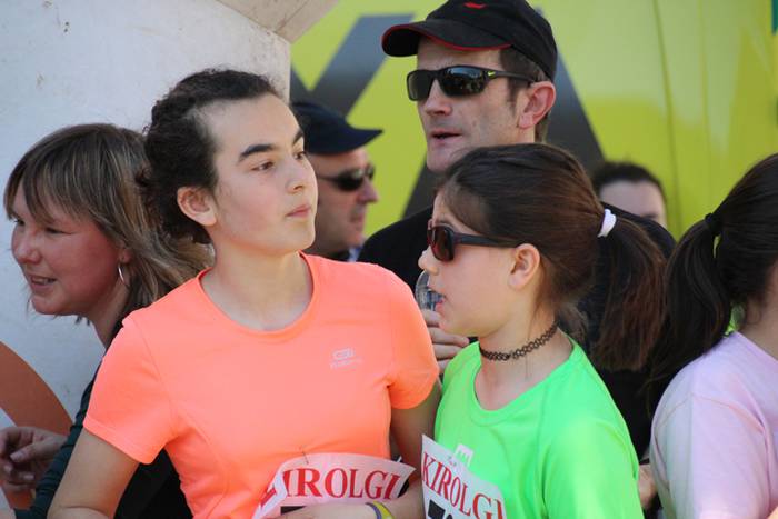 Haur, gazte eta heldu krosea 65 1491742171405