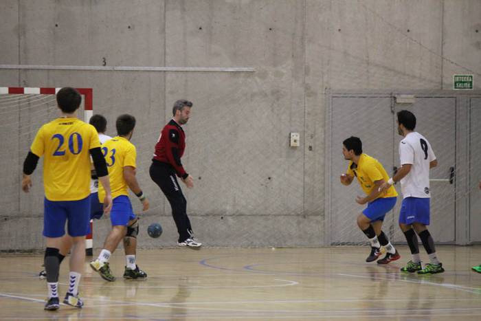 Tolosa Eskubaloi vs bidasoa b 2015 3 1445253726014