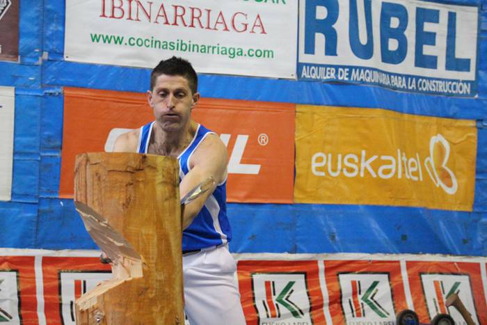 Urrezko aizkora kanporaketa abaltzisketa 95 1461501218157