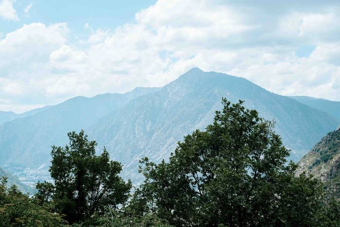 «Bost ordu-edo egin nituen,  9 1658395230446