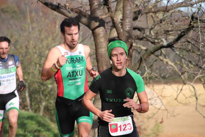 Alexander Ordeñana eta Zuriñ 15 1543079269156