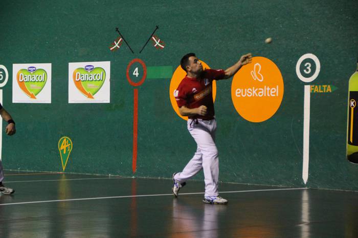 Erasun debuta eta Jaka finalerdia pilota 26 1478375031177