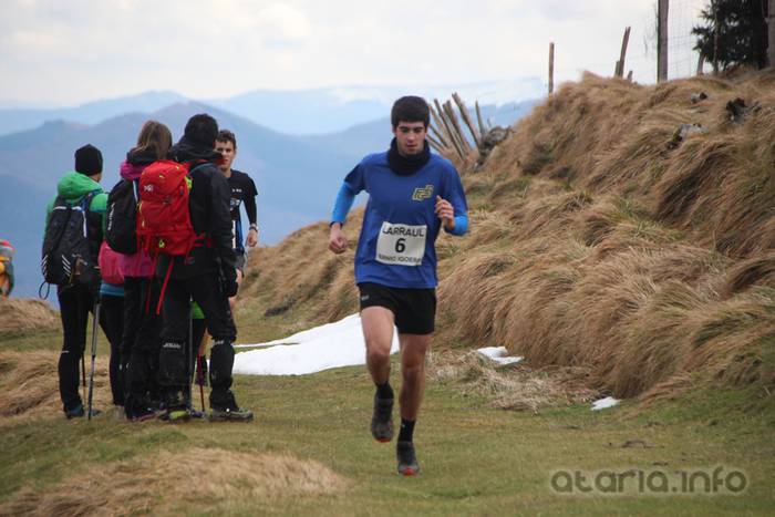 larraul hernio larraul 2016 zelatun 252 1458496582364