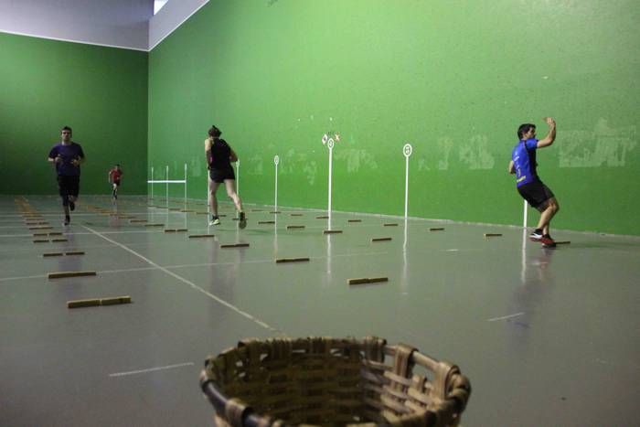 Lokotx biltzen txapelduna, J 12 1612638134389