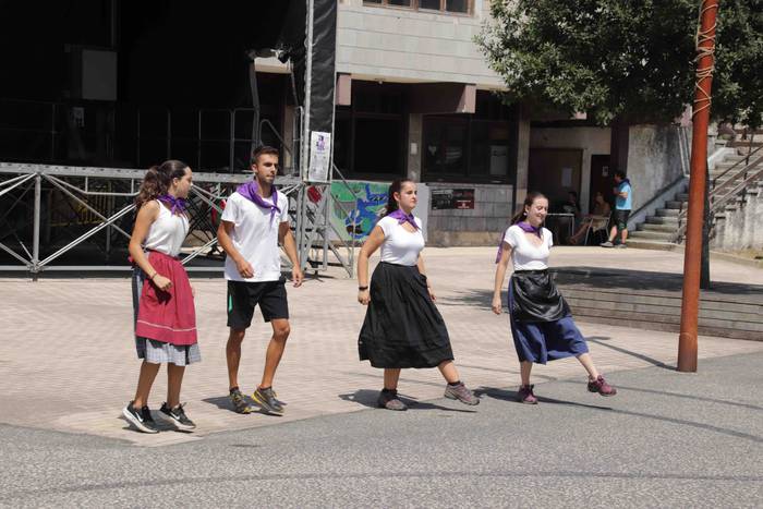 Zizurkilgo Andra Mariak. Oil 35 1660313810419