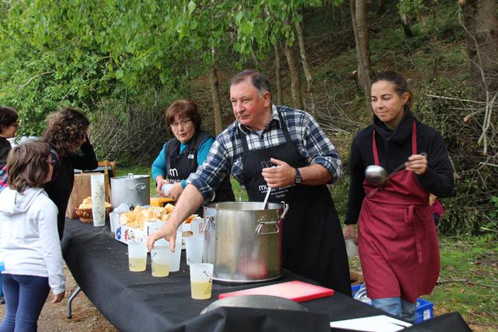 Amasamendira bota dute ganad 15 1493649209354