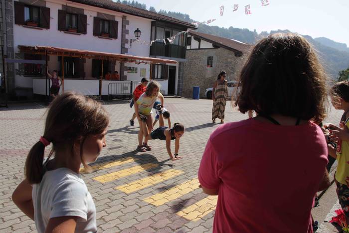 Goiazko festak. Ume jolasak. 30 1660322695969