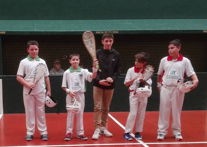 Igande gazi-gozoa, irurarrentzat!