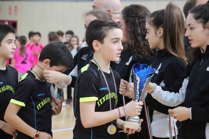 Gabonetako Areto Futbol Txap 92 1578233381065