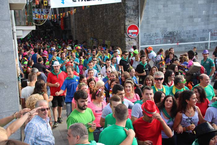 Kuadrillakoen konpainian, be 64 1501266375677