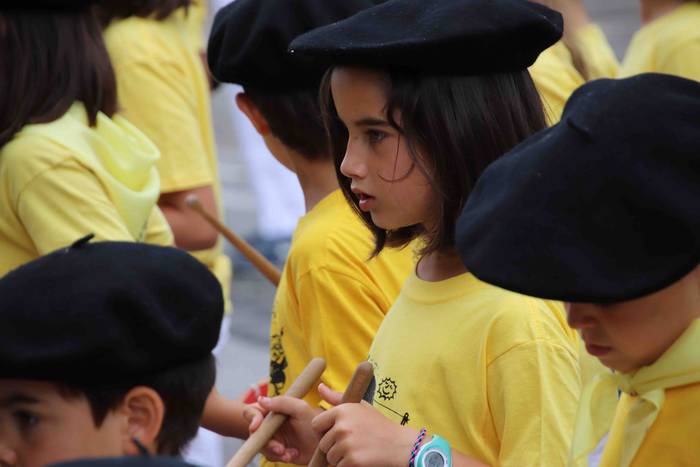 Danbor hotsek hartu dute Ama 63 1562504198903