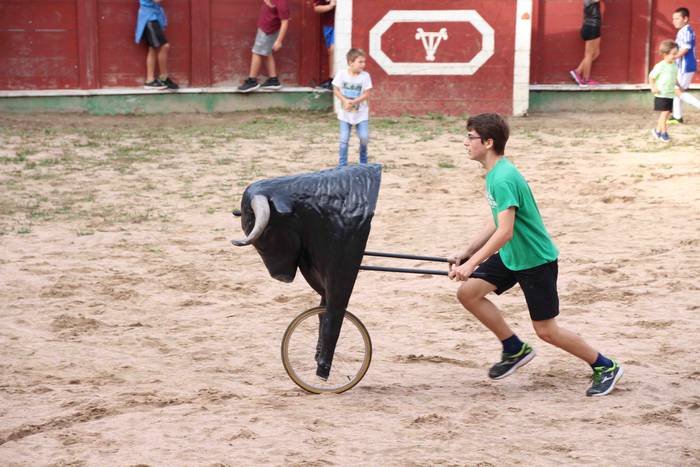 Zezen plaza hartu dute umeek 8 1539360506483