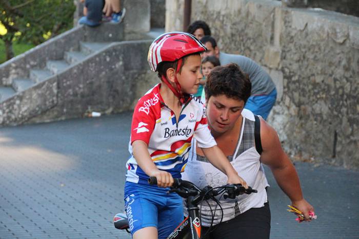 Mailot horia parte hartzaile guztientzat 26 1471109845643