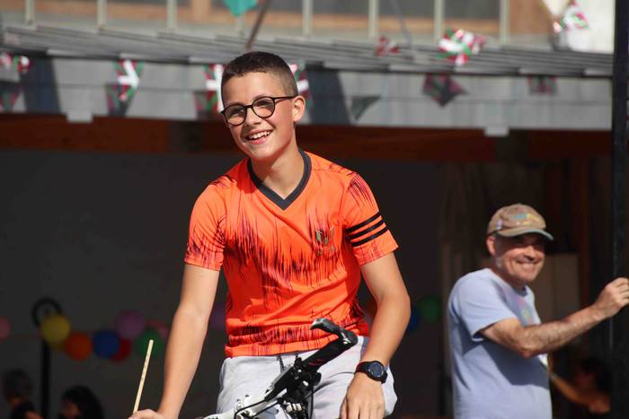 Goiazko festak. Ume jolasak. 81 1660322737582