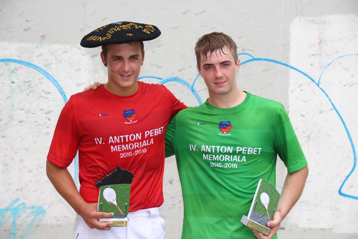 Denetarik festen lehen arratsaldean 25 1469381495423