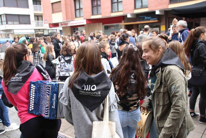 Hauspoa trikitiari 4 1570286764374