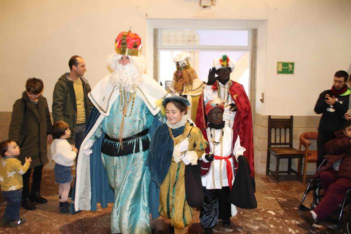 Errege Magoak heldu dira Tol 25 1578242307920