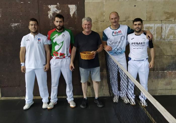 Karrera eta Urbieta Gipuzkoako VI. Pasaka Txapelketako finalean izango dira