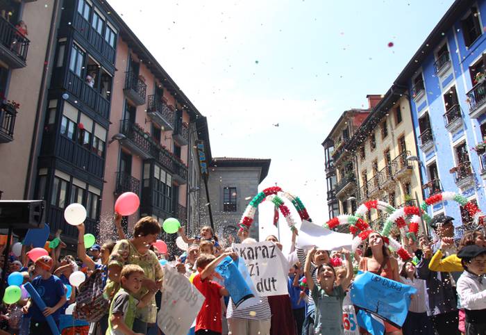 Euskarari indar ufada 113 1495895823746