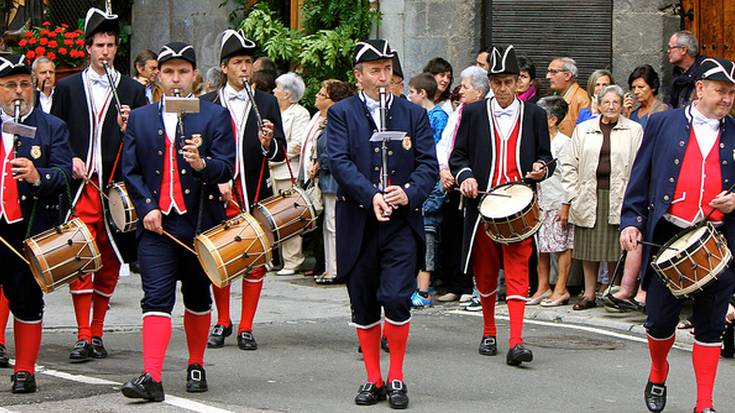 Udal Txistulari Bandarako bi kide hautatzeko lan poltsa sortuko du udalak