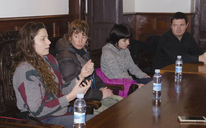 Emakumea eta kirola mahai in 8 1488885111125