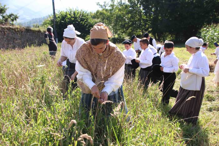 Garia bildu dute ogia egitek 3 1532421740035