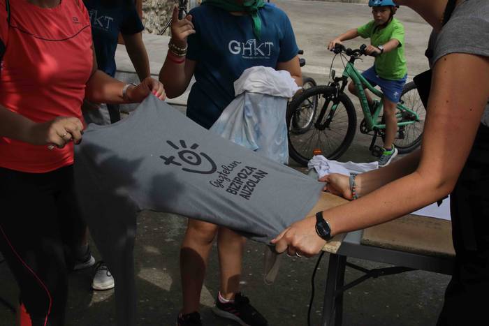 Gazteluko festak. Txupinazoa 3 1660478956259