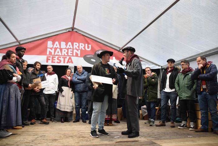 Sebar Garitziarenaren babarr 32 1573912556384