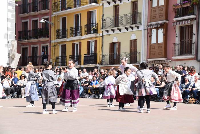 Oinkari dantza taldearen dan 1 1648304053827