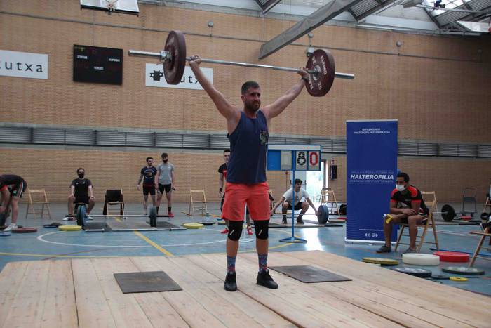 Susana Davila eta Mikel Alva 61 1619708697896