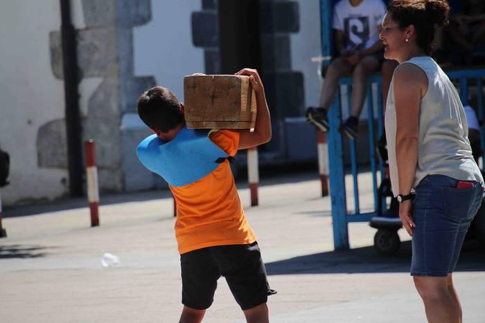 Belaunaldi berrien sasoia, f 40 1566652567118