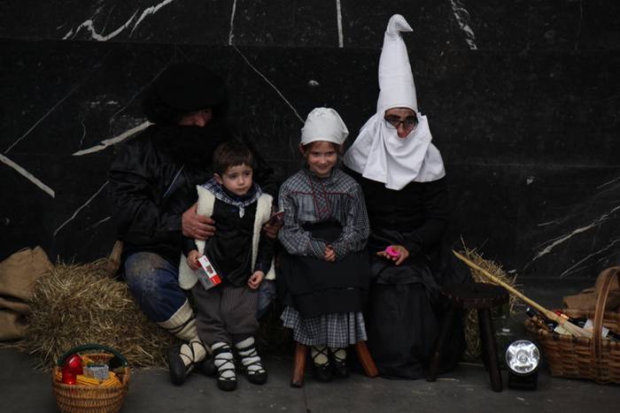 Menditik jaitsi da Olentzero 66 1482586759290