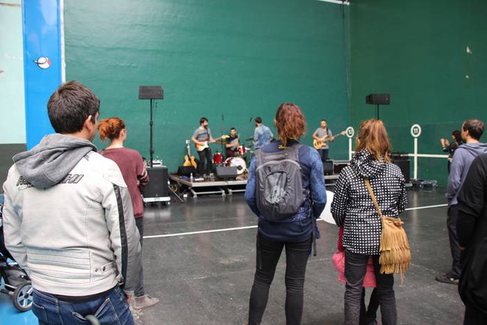 Era batera edo bestera mugituz 13 1474220984678